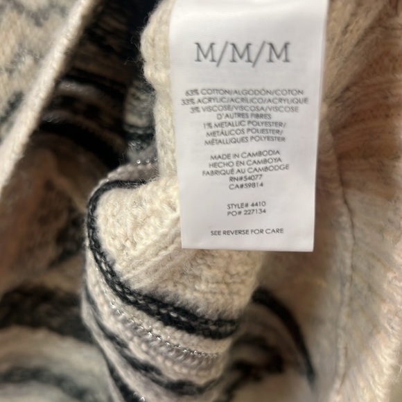 NWT | CABI 4410 Chalet Pullover - Picture 6 of 6